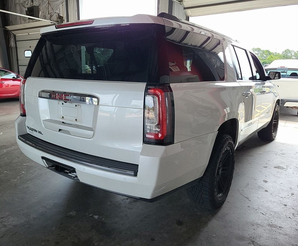 2020 Gmc Yukon XL Denali photo 4