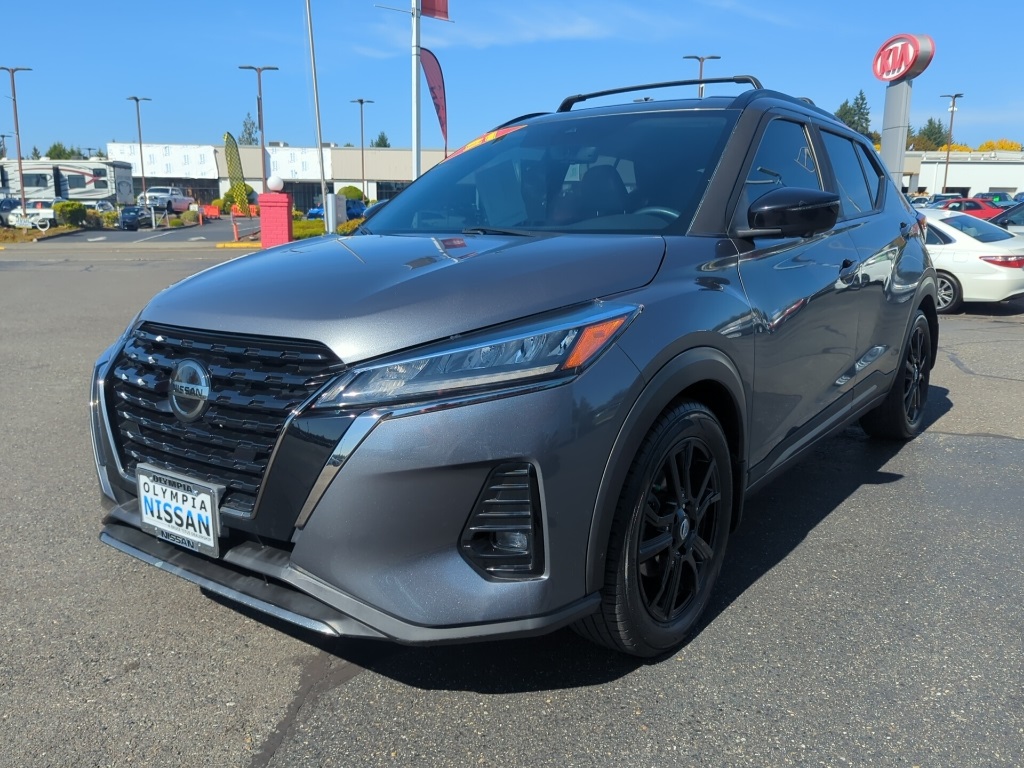 2021 Nissan Kicks SR photo 4