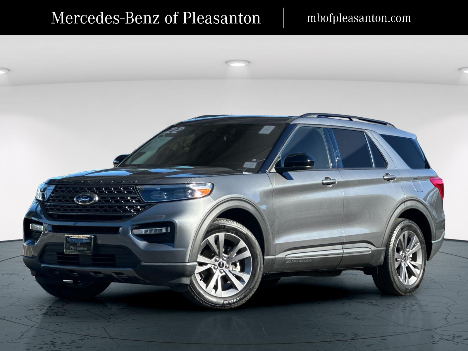 2022 Ford Explorer XLT's photo