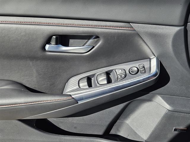 2024 Nissan Sentra SR photo 15