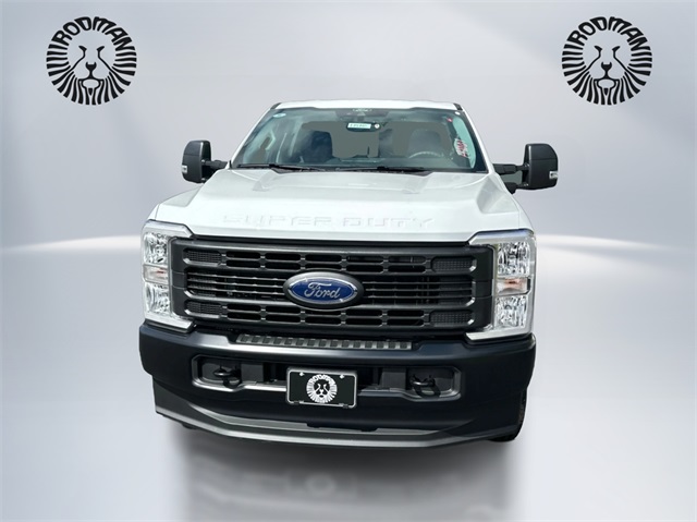 2026 Ford F-250 XL photo 2