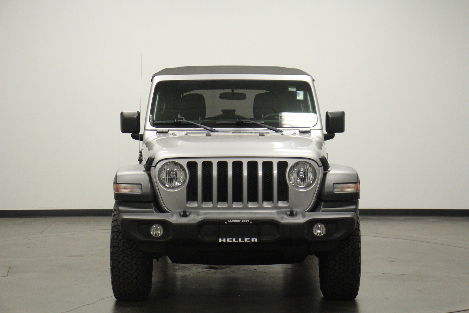 2018 Jeep Wrangler Unlimited Sport photo 2