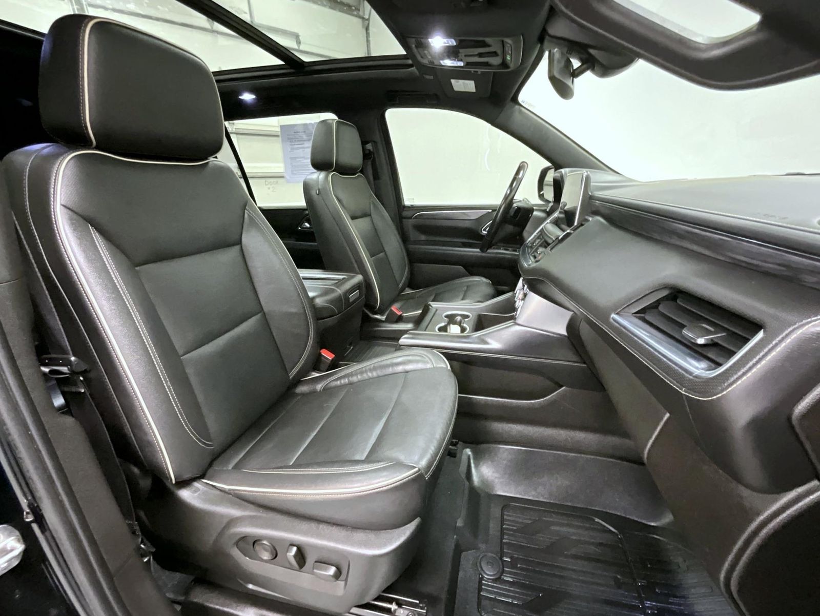 2021 Gmc Yukon XL SLT photo 16