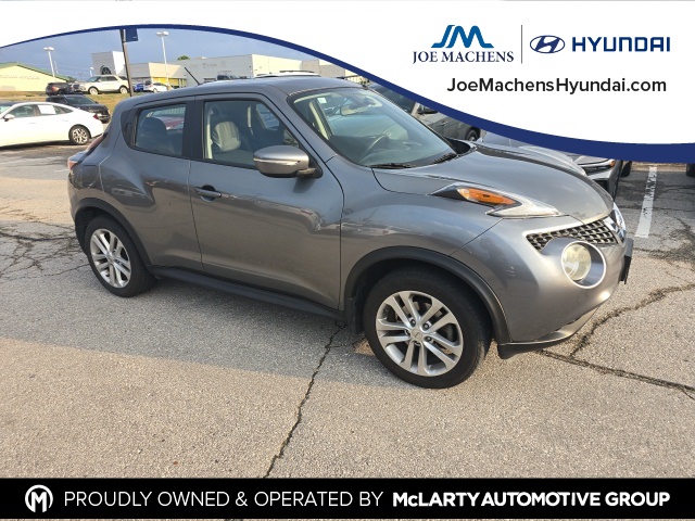 2015 Nissan Juke S photo 3