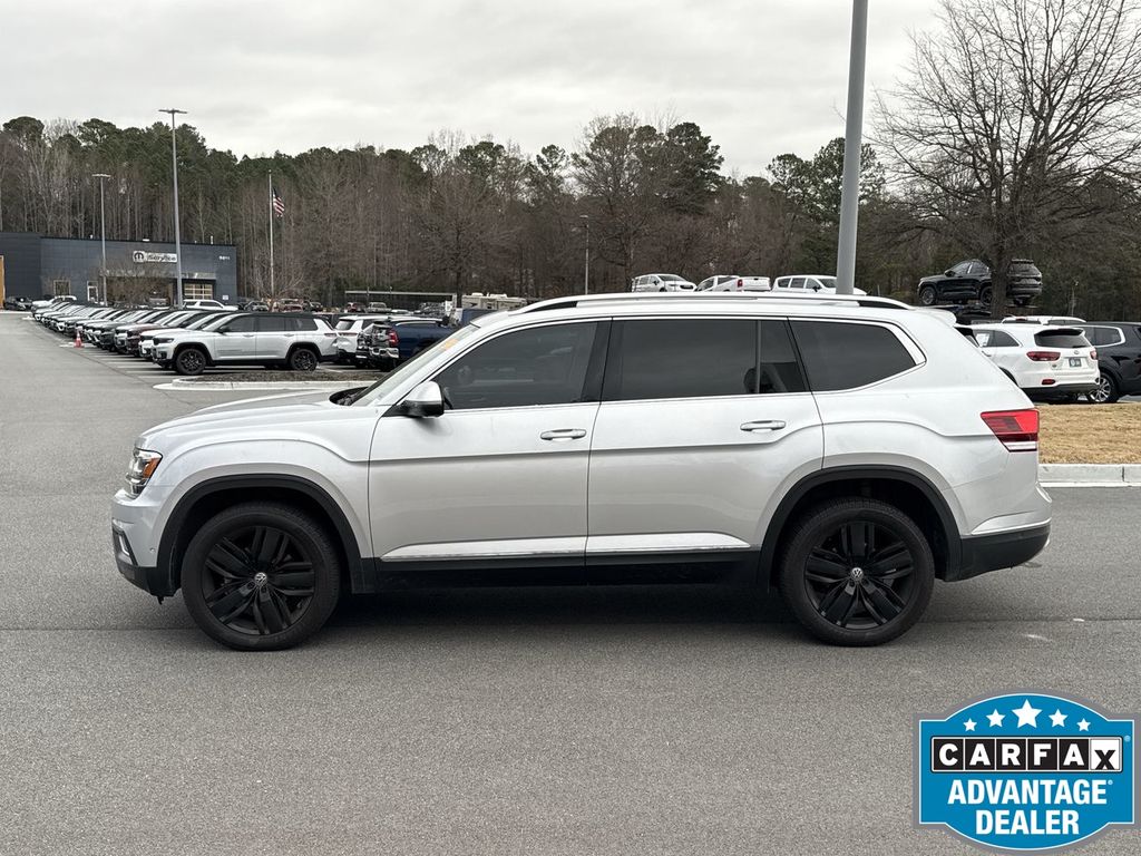 Used 2018 Volkswagen Atlas SEL Premium with VIN 1V2NR2CA2JC577767 for sale in Woodstock, GA