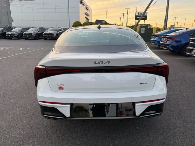 2026 Kia K5 GT-Line photo 4