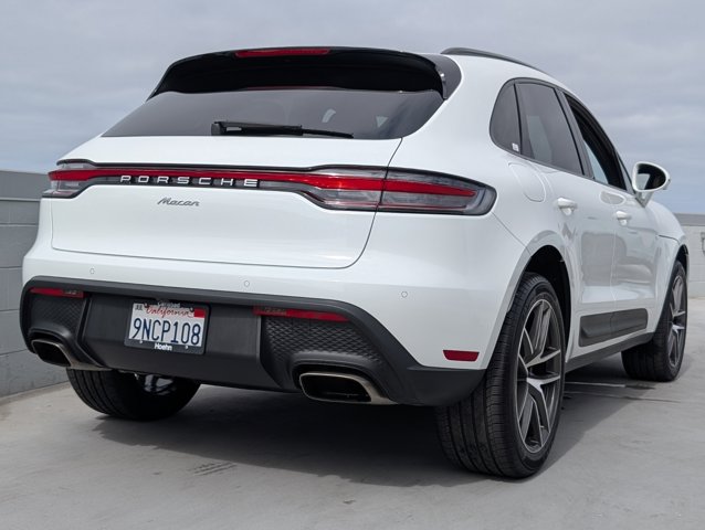 2024 Porsche Macan T photo 20