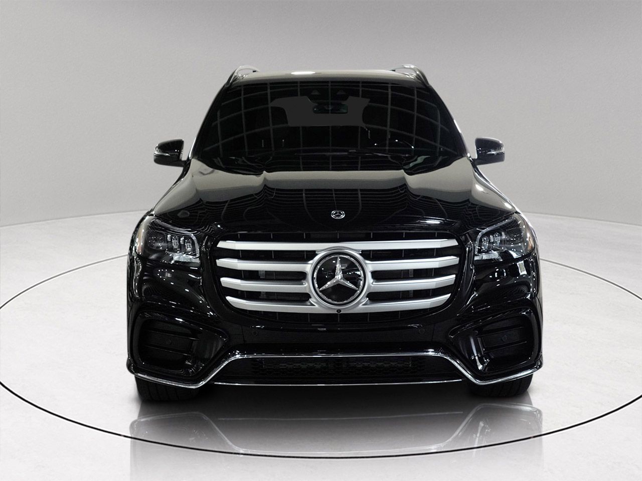 2026 Mercedes Benz GLS 450 4MATIC photo 2