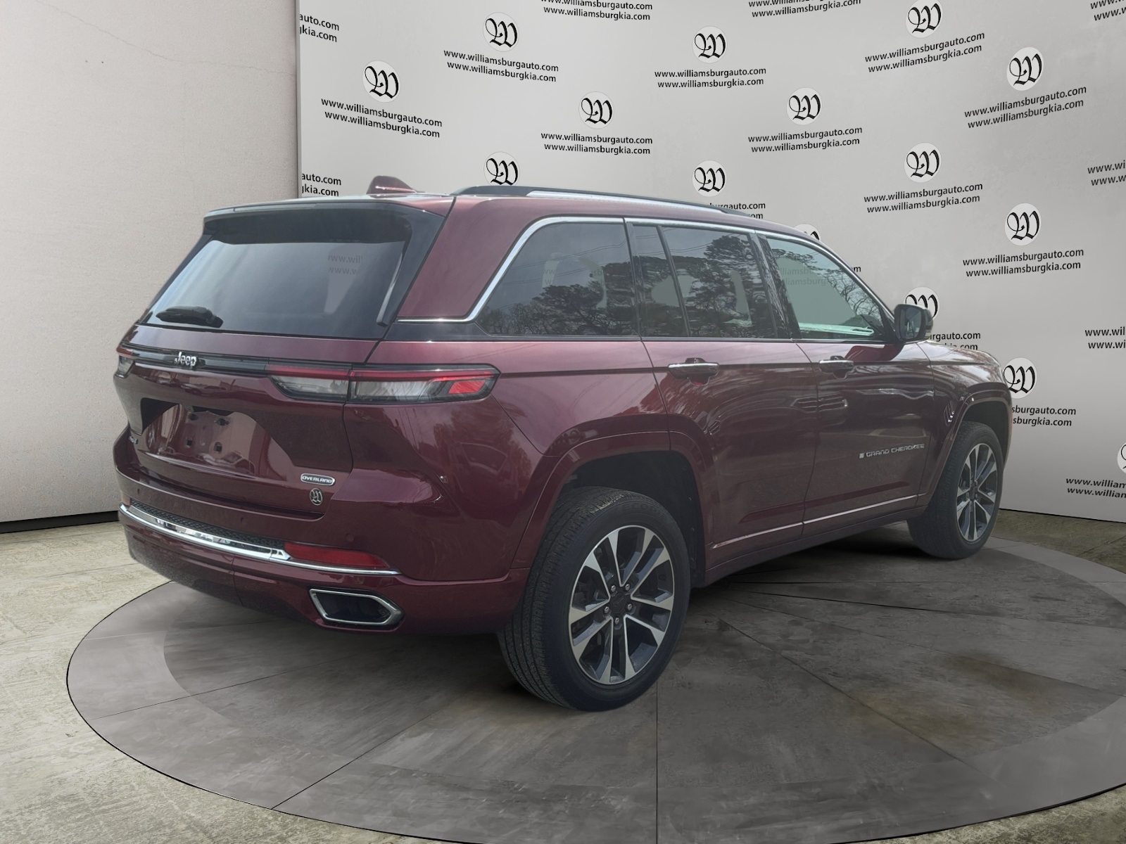 2022 Jeep Grand Cherokee Overland photo 4