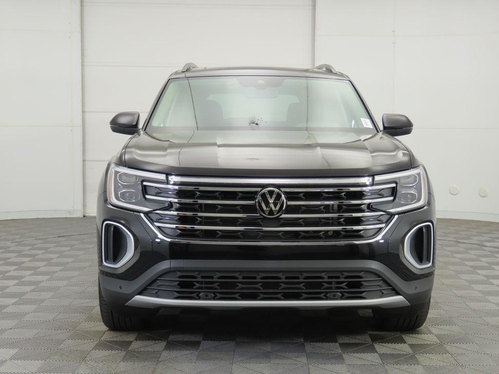 2026 Volkswagen Atlas SE Technology photo 2