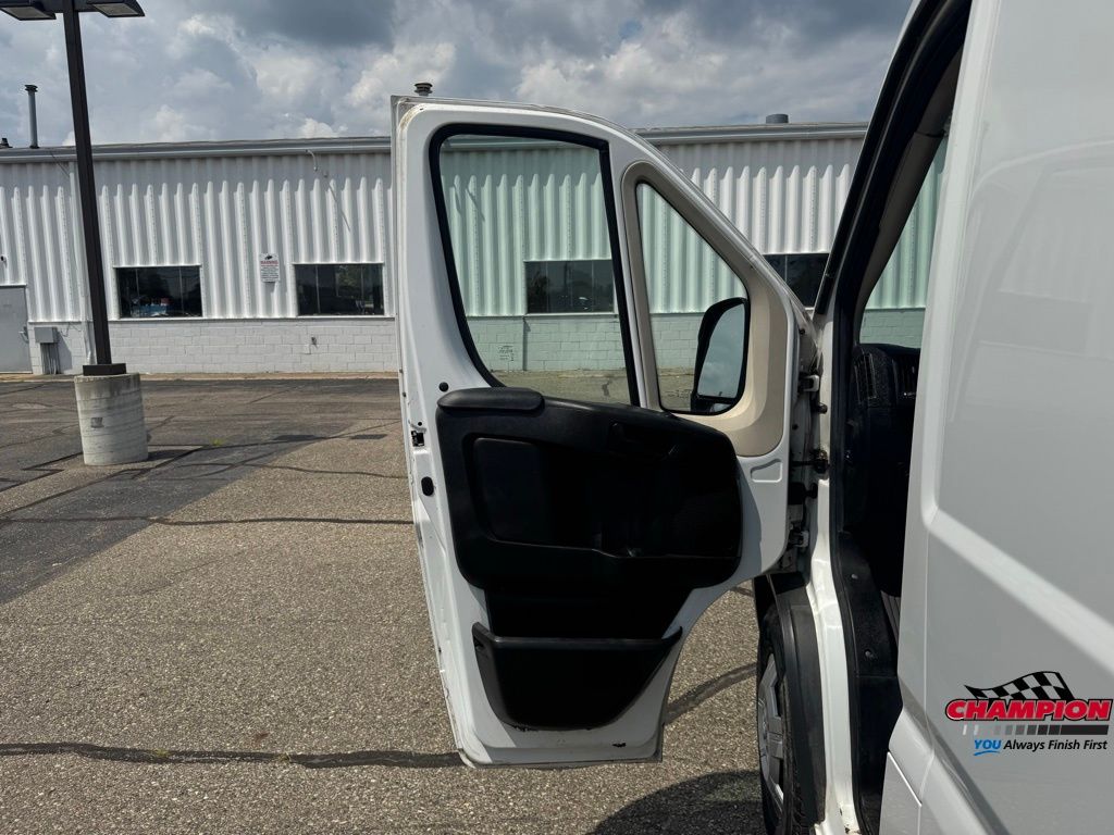 2014 Ram ProMaster 1500 Cargo Van photo 7