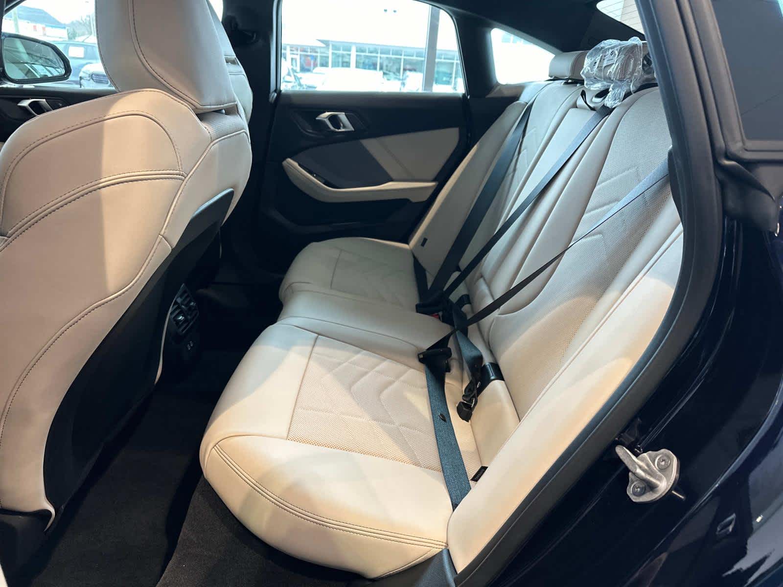 2025 BMW 2 Series M235 - Photo 10