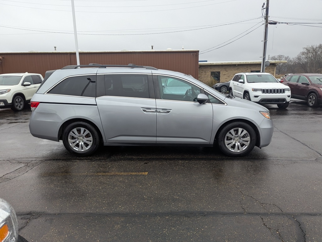 Used 2016 Honda Odyssey EX-L with VIN 5FNRL5H69GB122016 for sale in Dover, OH