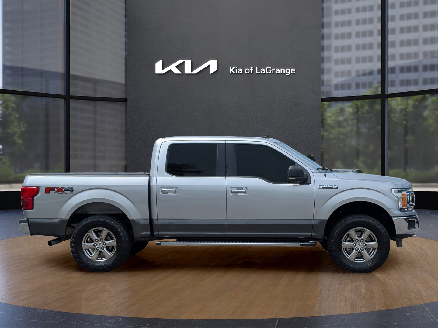 2020 Ford F-150 XLT photo 7