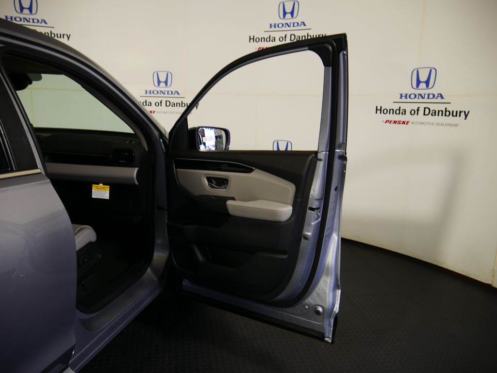 2025 Honda Pilot EX-L photo 5