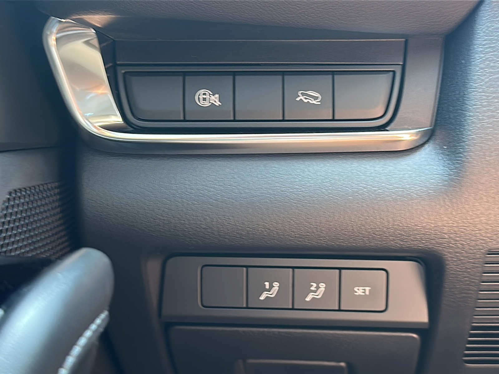 2025 Mazda CX-30 2.5 S Preferred photo 16