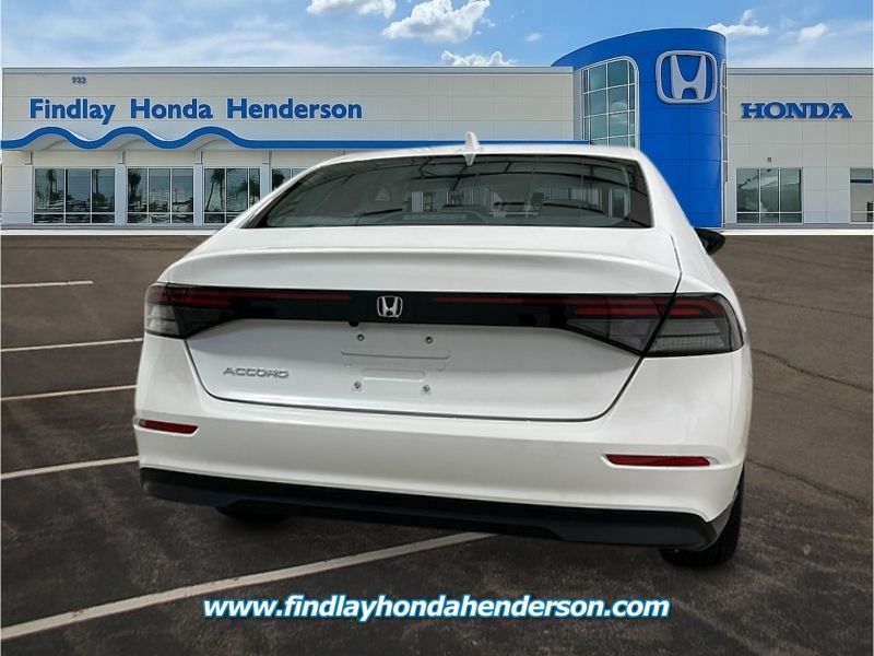 2025 Honda Accord LX photo 4