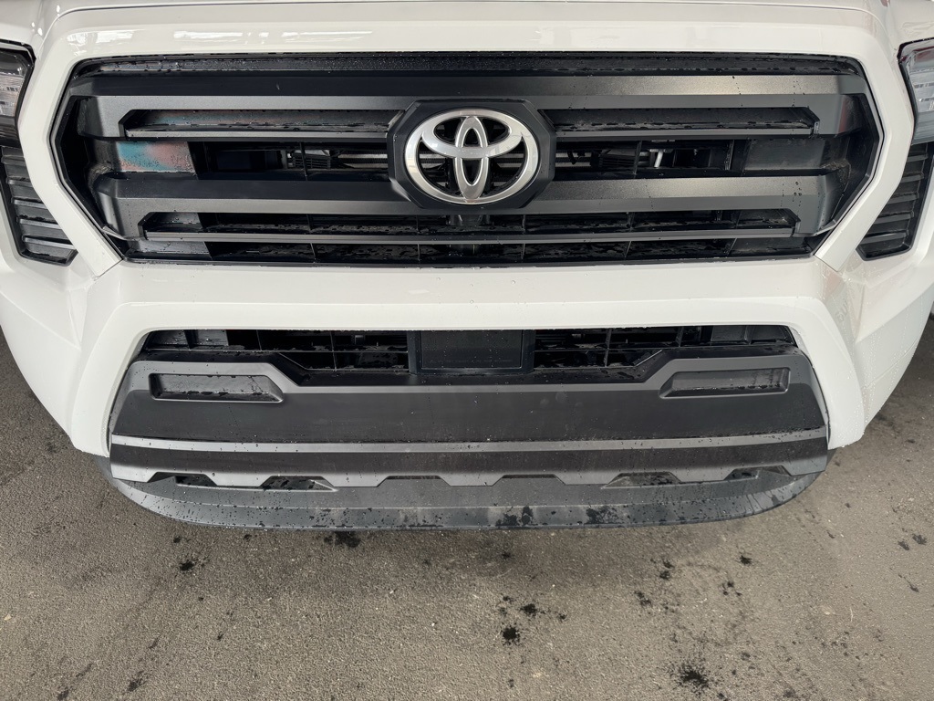 2025 Toyota Tacoma SR photo 10