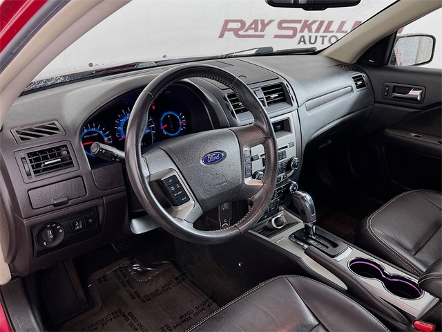 2012 Ford Fusion SEL photo 28