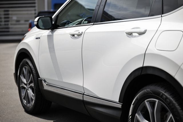 2022 Honda CR-V Hybrid Touring photo 8