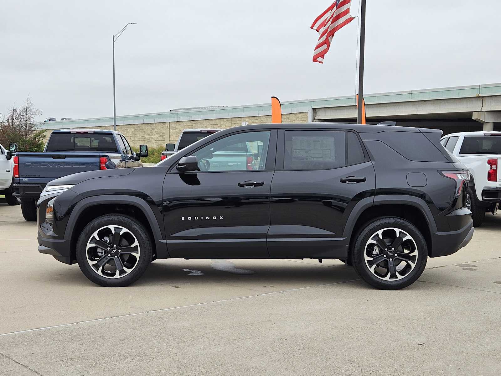2026 Chevrolet Equinox LT photo 5