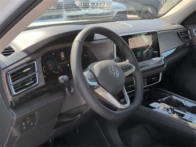 2025 Volkswagen Atlas SEL Premium R-Line photo 5