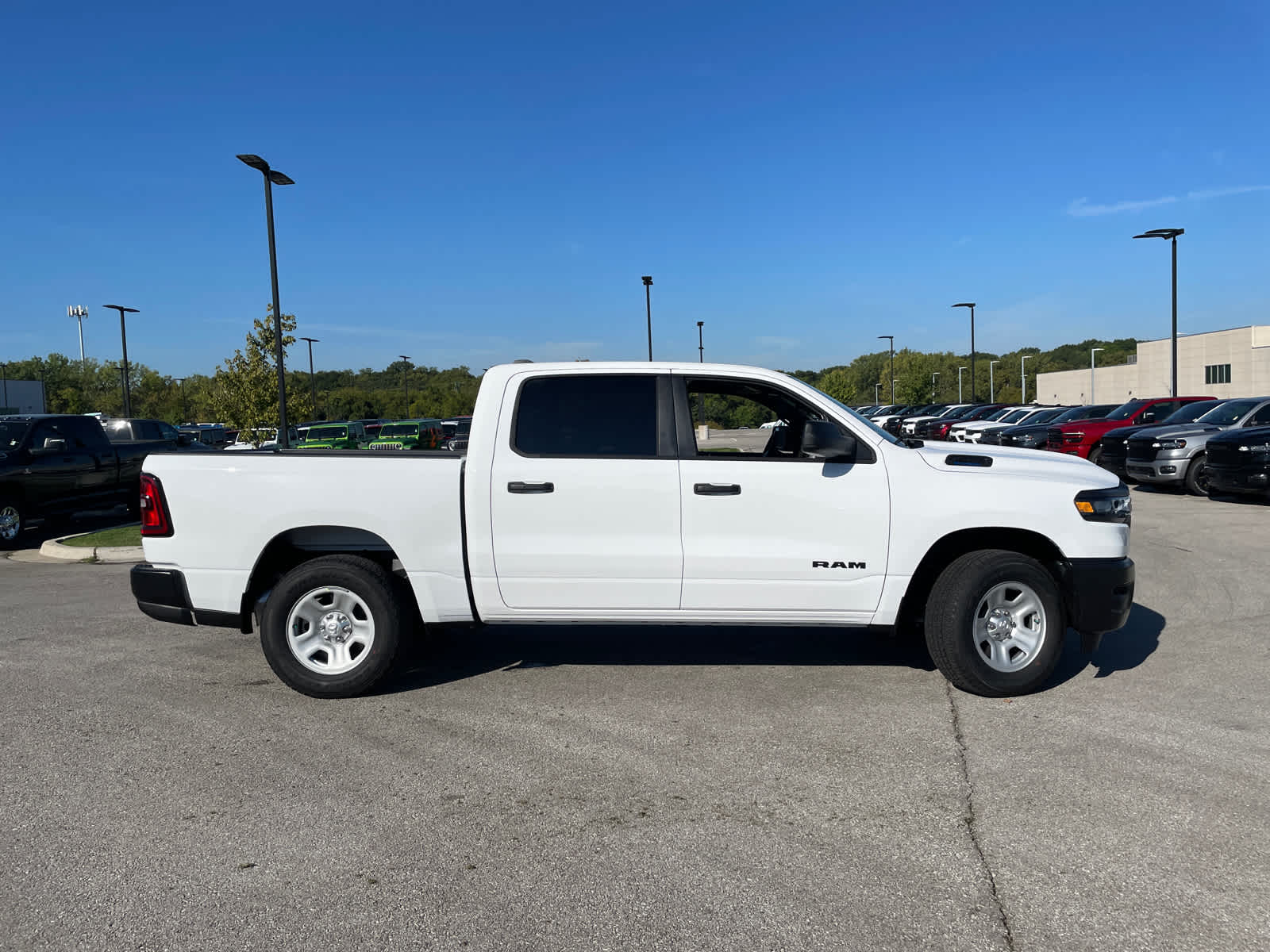 2025 Ram 1500 Tradesman photo 10
