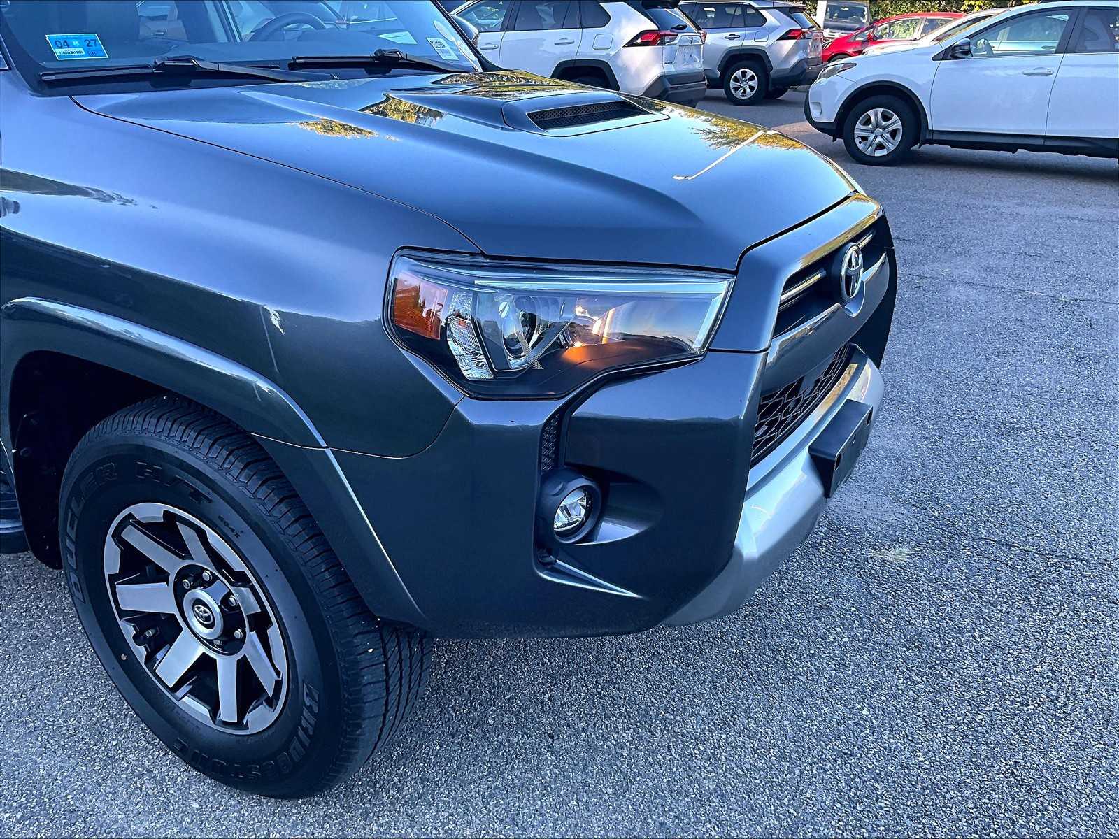 2021 Toyota 4Runner TRD photo 5
