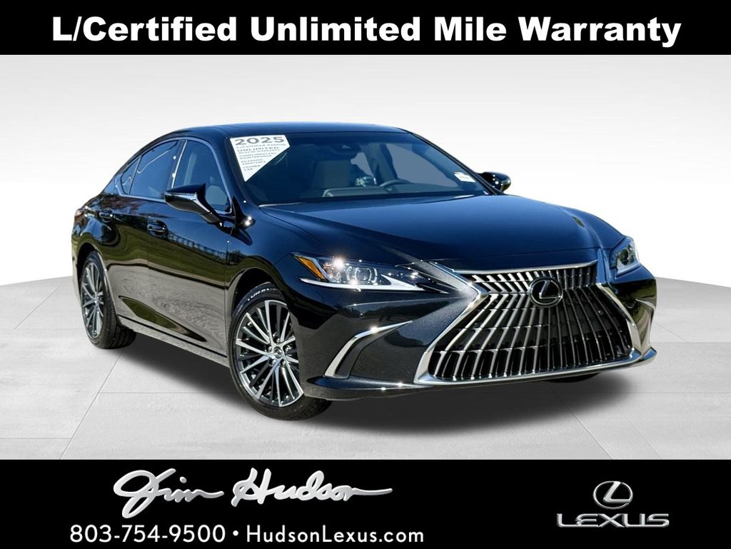 2025 Lexus ES 350's photo