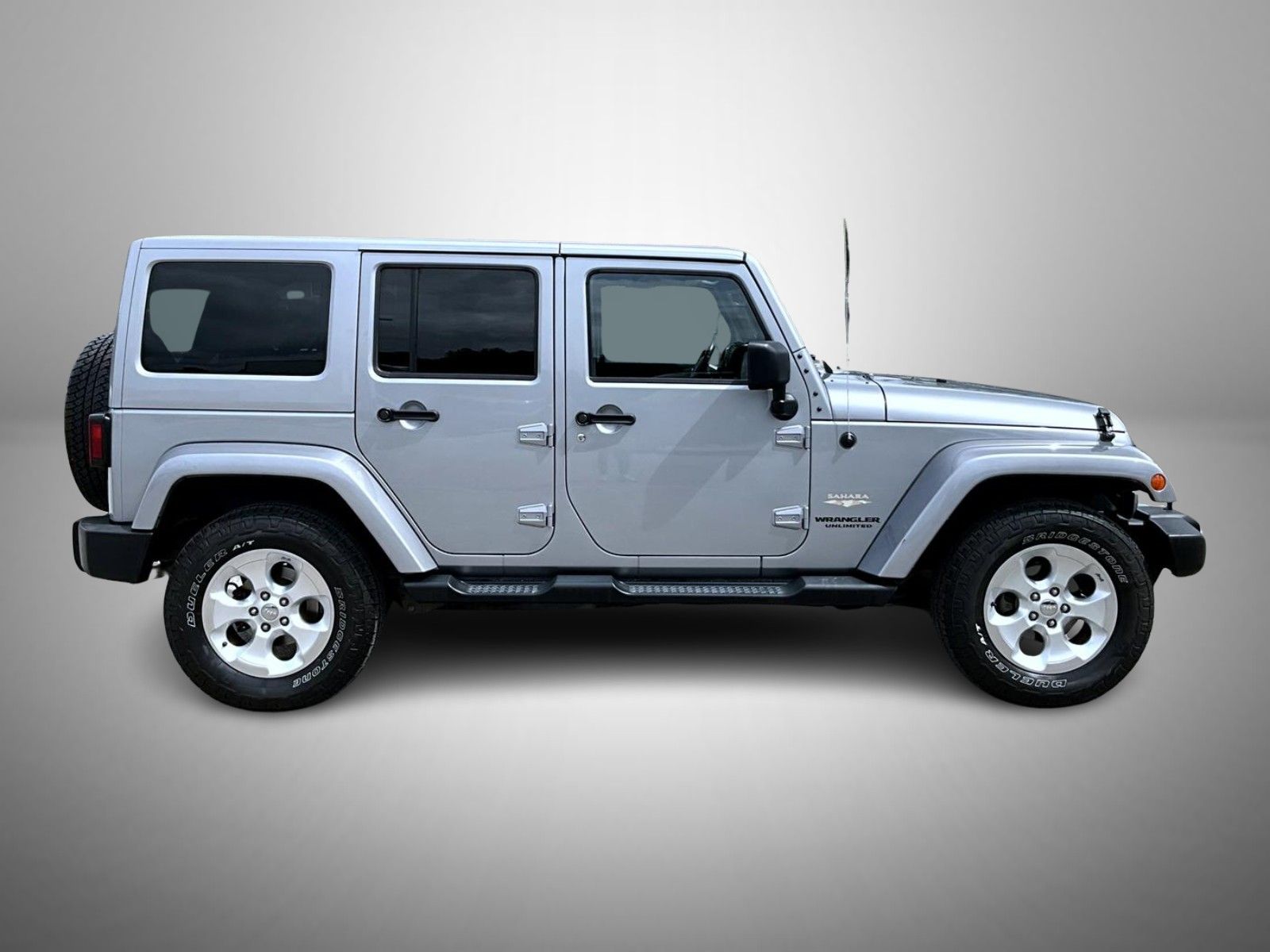 2014 Jeep Wrangler Unlimited Sahara Sport photo 4