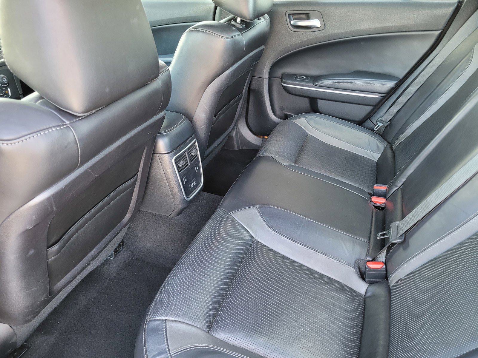 2021 Dodge Charger SXT photo 11