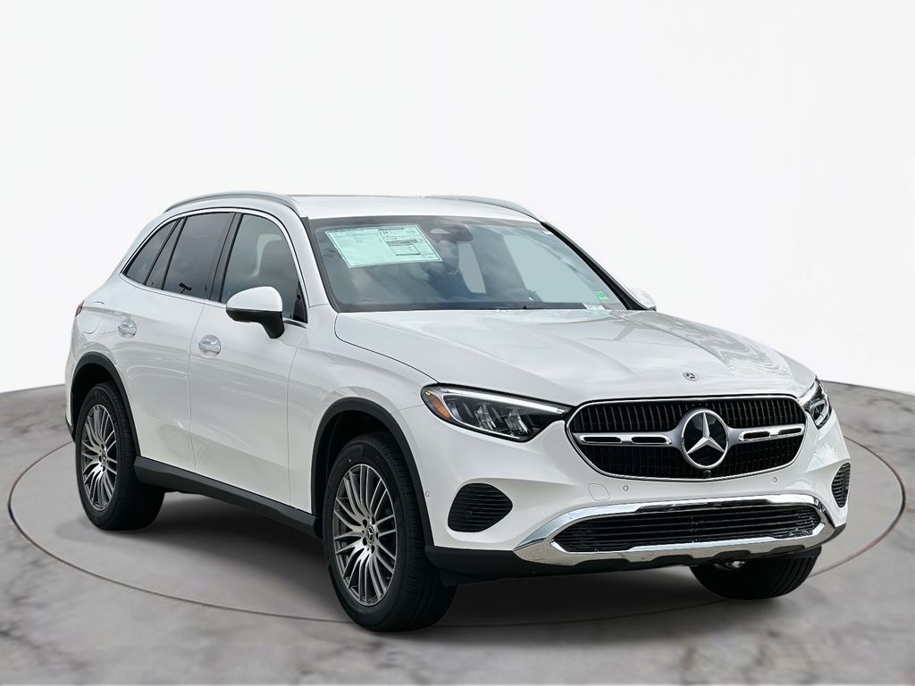 2025 Mercedes Benz GLC 300 4MATIC photo 3