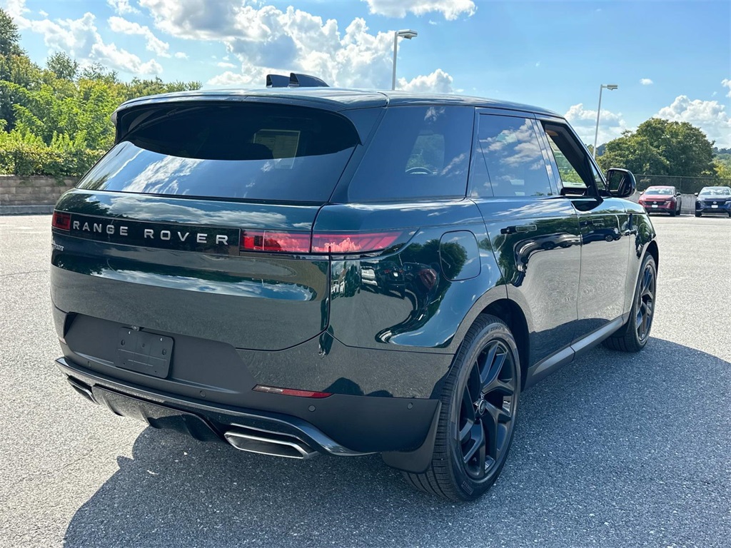2025 Land Rover Range Rover Sport SE photo 10