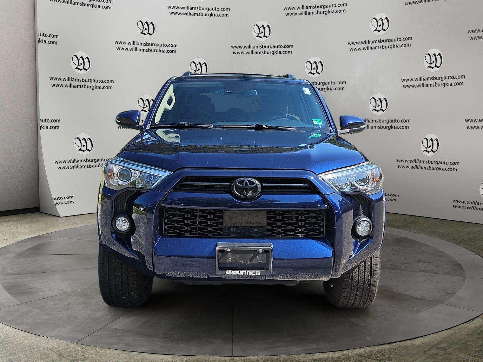2020 Toyota 4Runner SR5 Premium photo 3