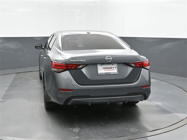 2025 Nissan Sentra SV photo 8