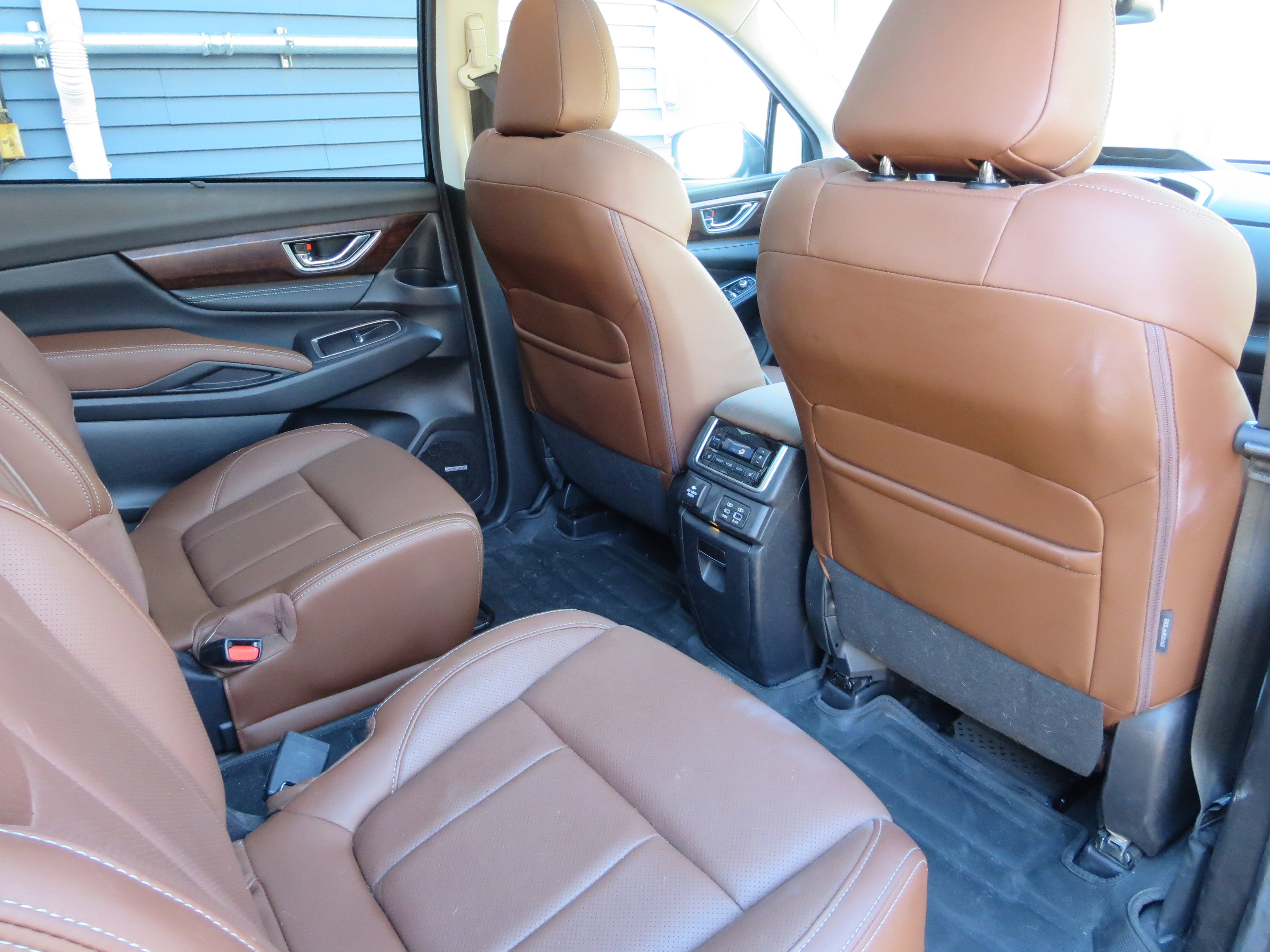 2024 Subaru Ascent Touring photo 3