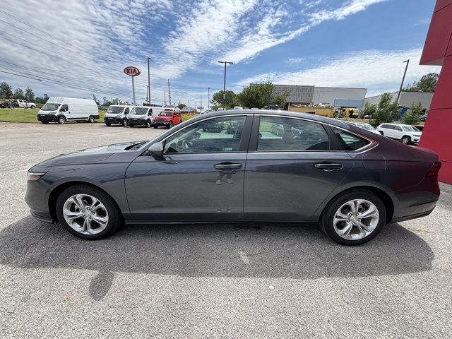 2023 Honda Accord LX photo 3
