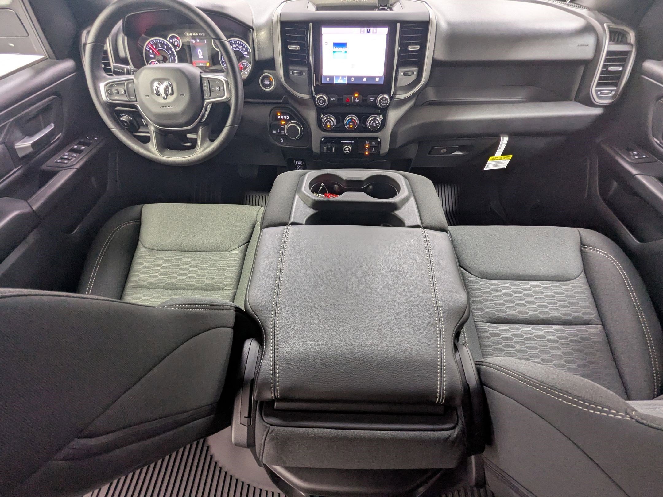2025 Ram 1500 Tradesman photo 13