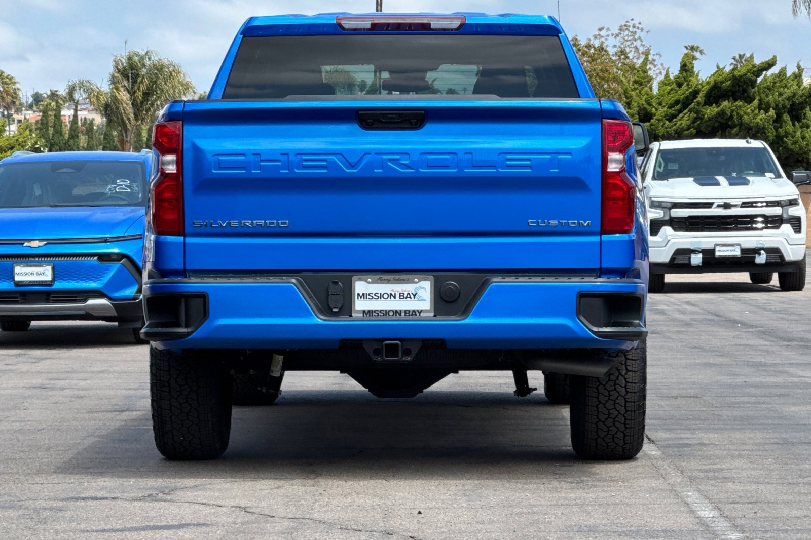 2025 Chevrolet Silverado 1500 Custom photo 4