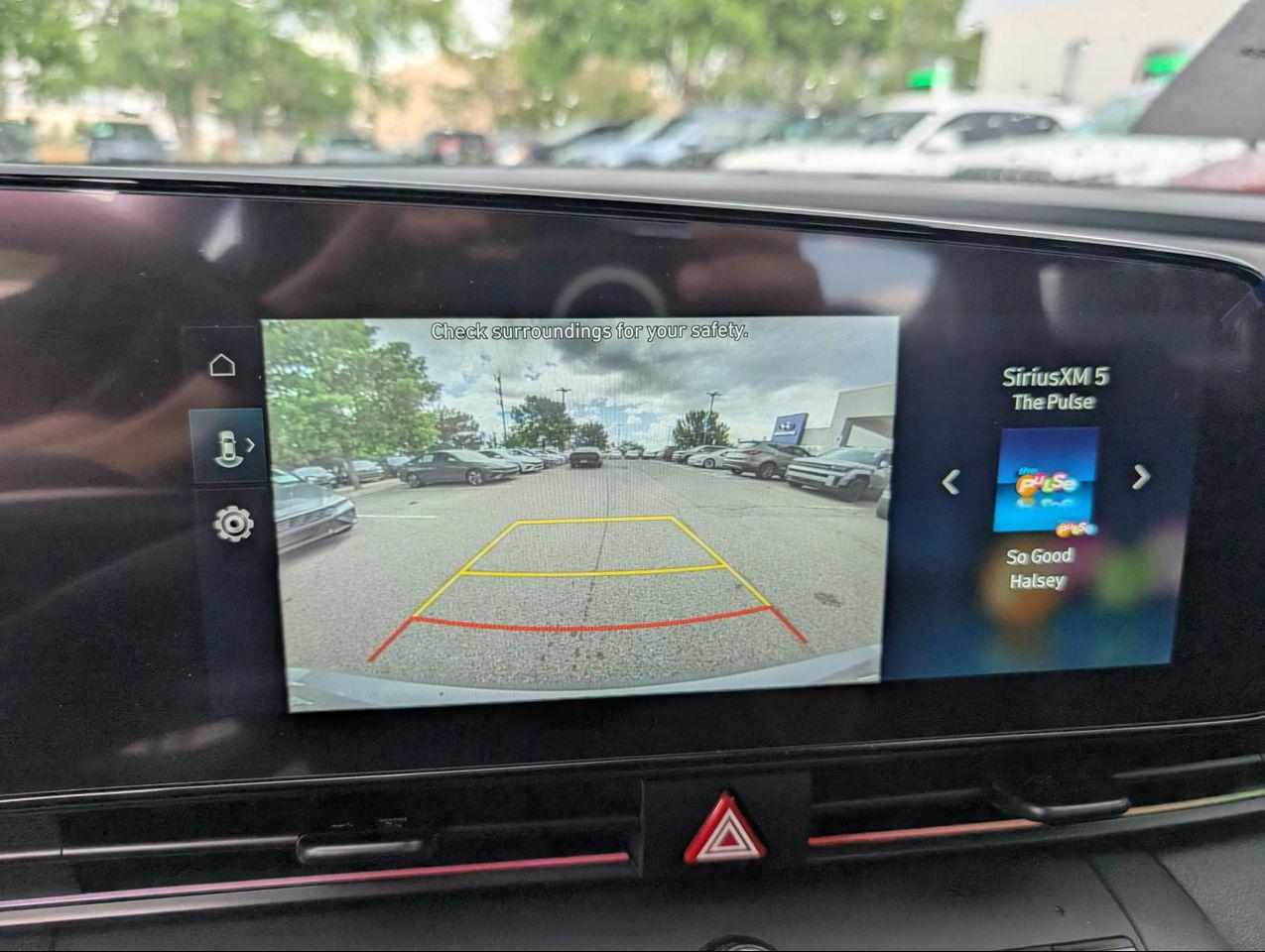 2025 Hyundai Elantra Hybrid SEL Sport photo 14