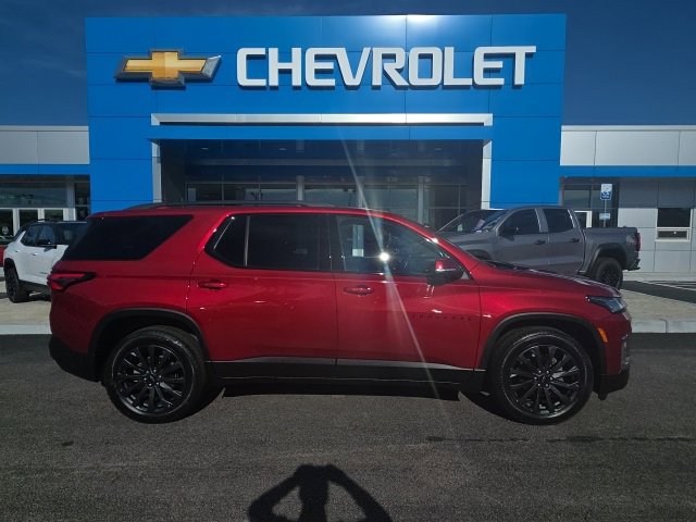 2023 Chevrolet Traverse RS photo 3