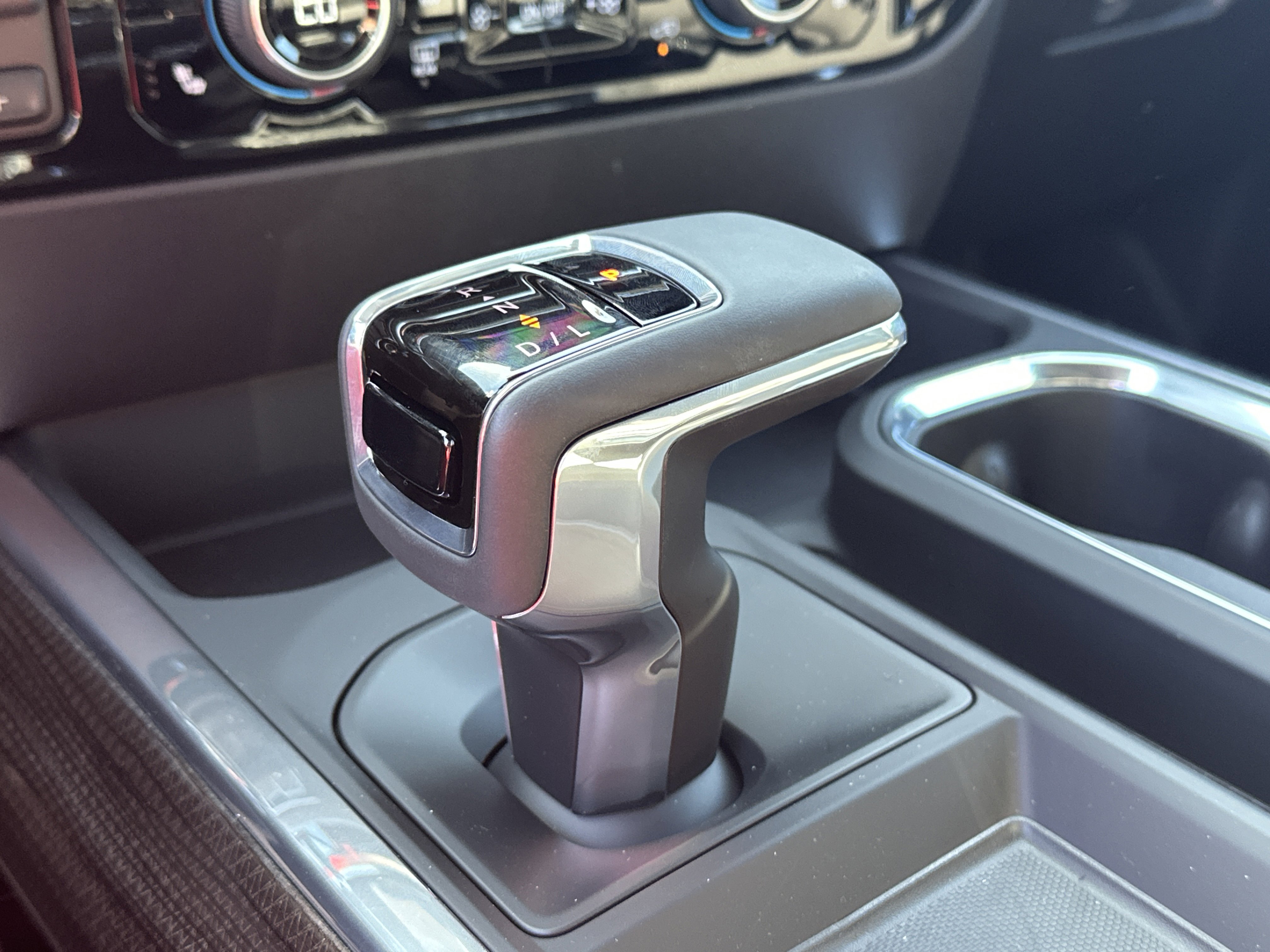 2026 Chevrolet Silverado 1500 RST photo 3