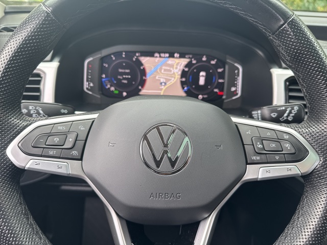 2023 Volkswagen Atlas V6 SEL Premium R-Line photo 24