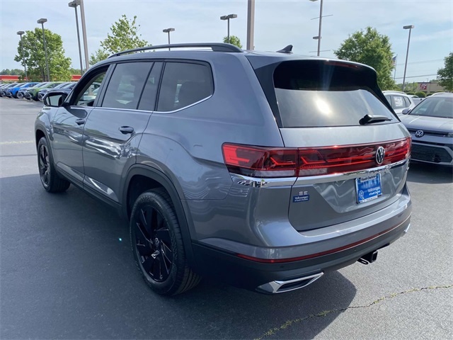 2025 Volkswagen Atlas SE Technology photo 4