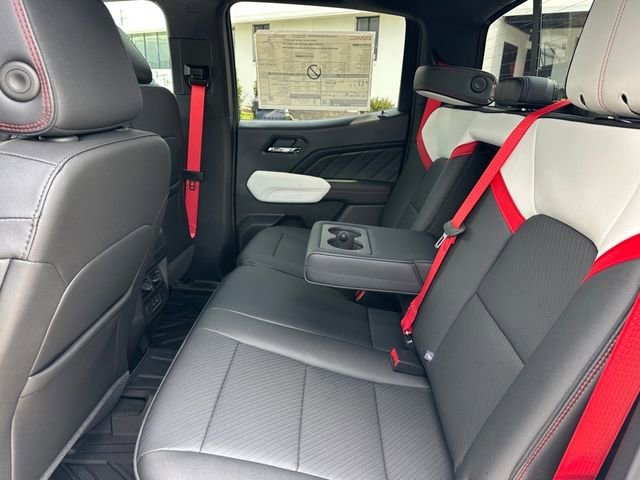 2025 Gmc Canyon AT4 photo 19
