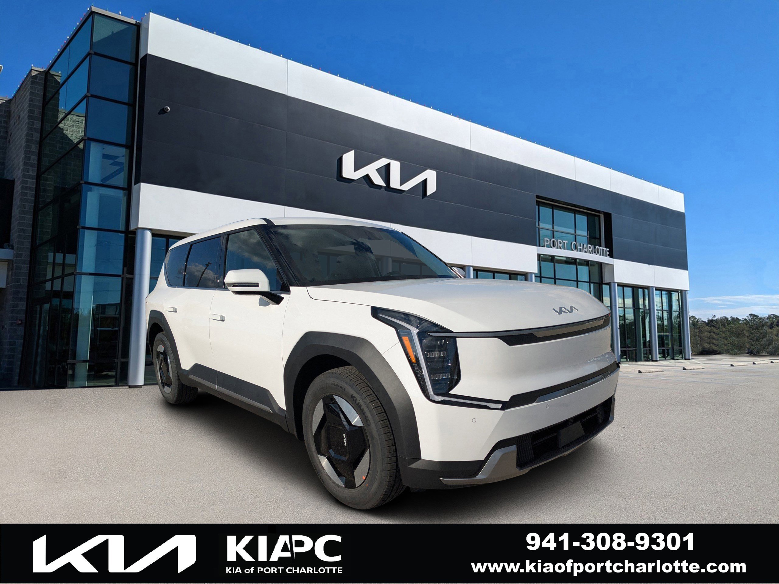 2026 Kia EV9 Light L/R's photo