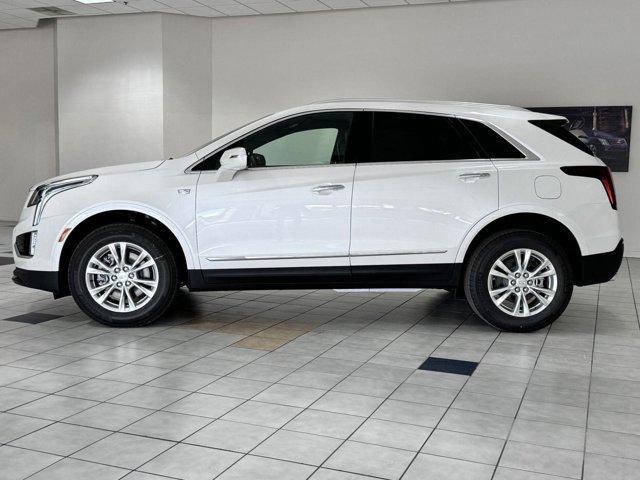 2025 Cadillac XT5 Luxury photo 2