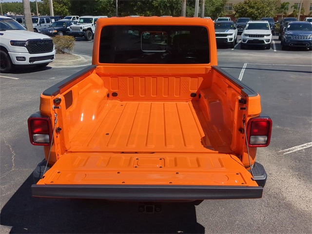 2025 Jeep Gladiator Sport S photo 11