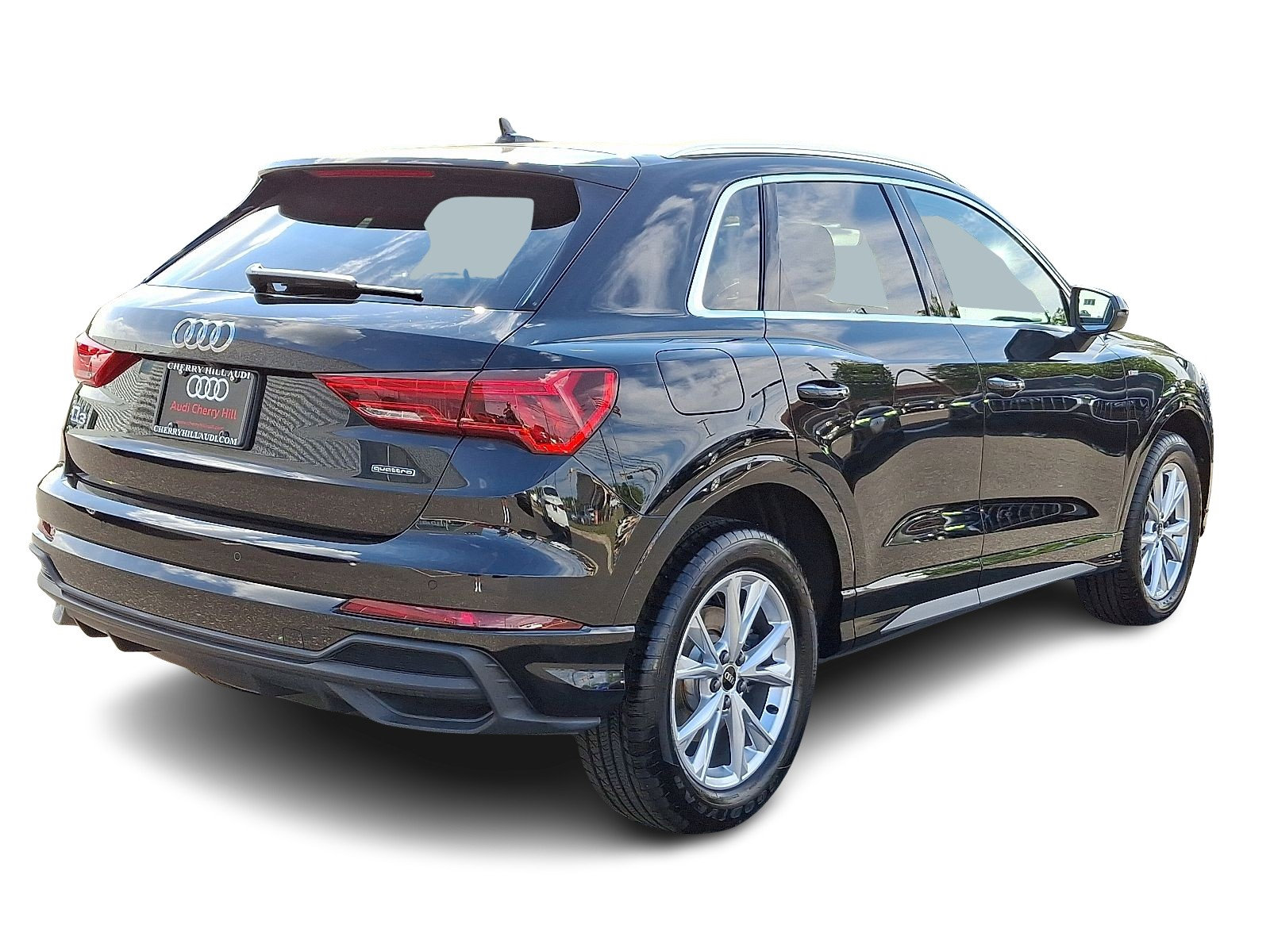 2024 Audi Q3 45 TFSI S line Premium photo 4
