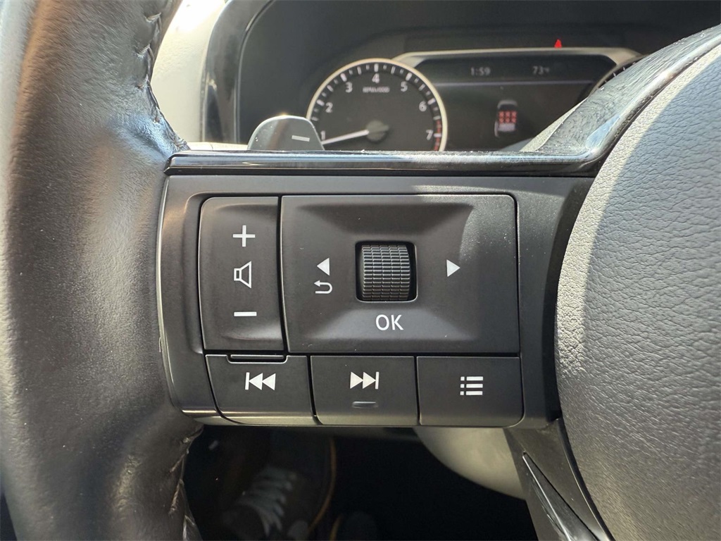 2023 Nissan Pathfinder SL photo 25